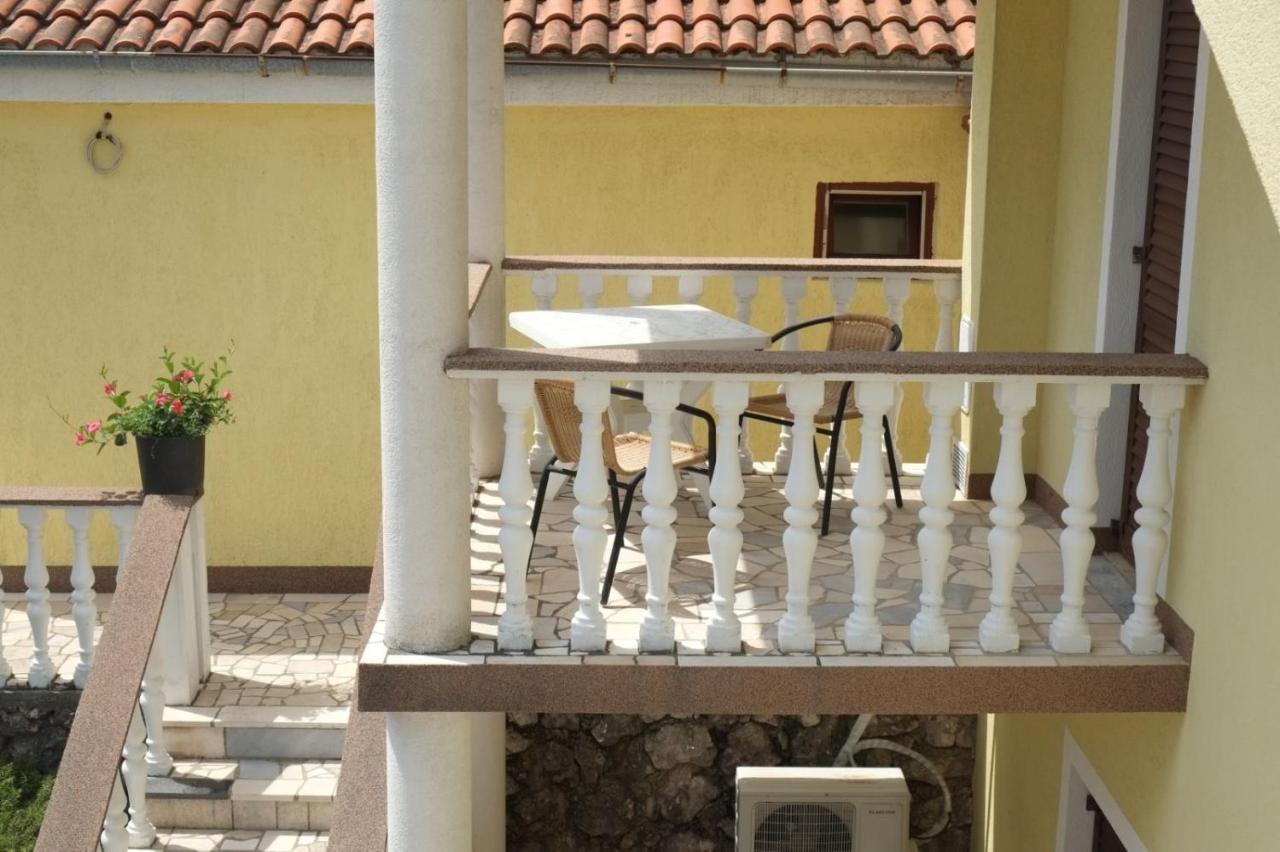Hilltop Villa Risika Exterior foto