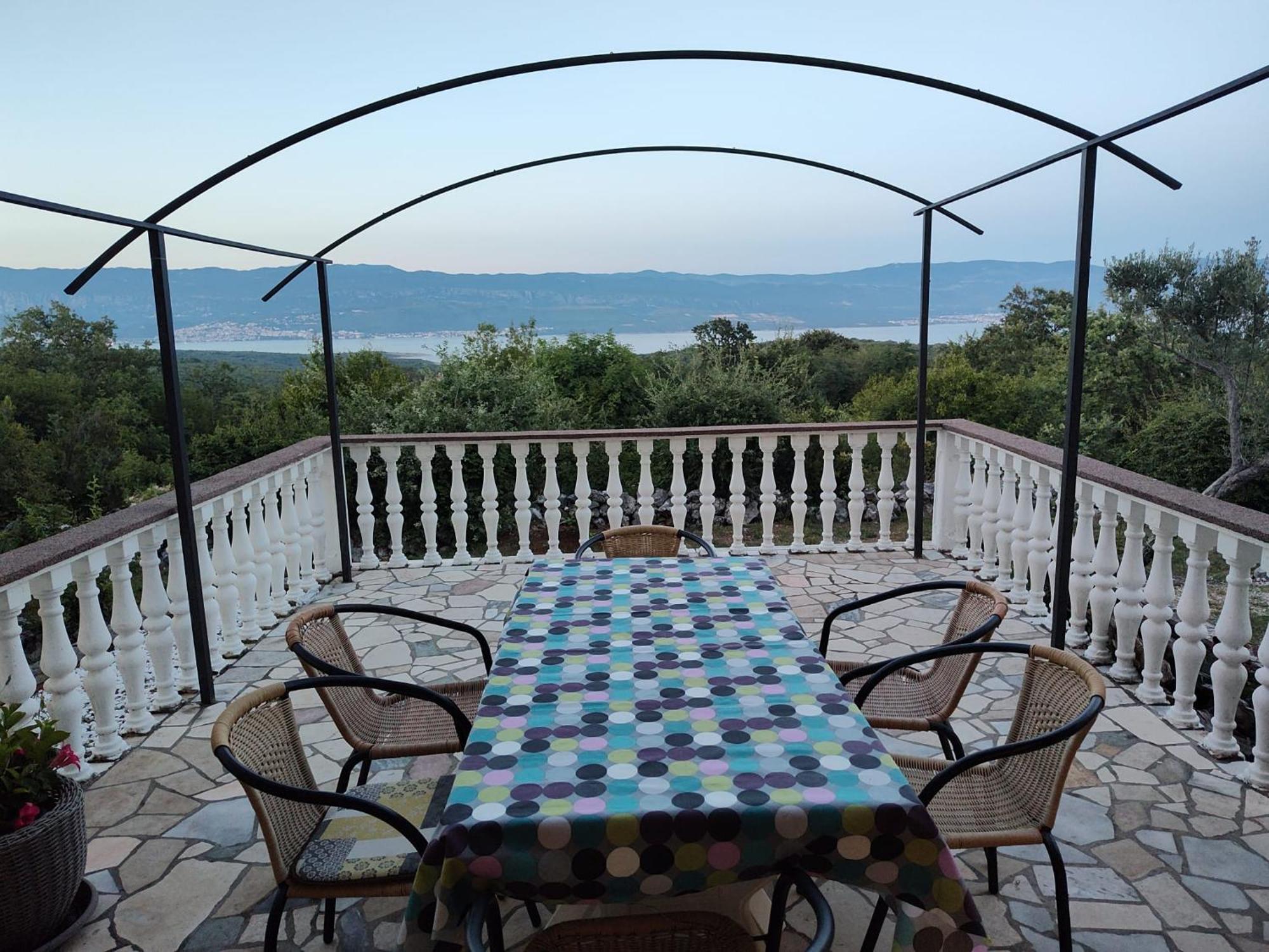 Hilltop Villa Risika Exterior foto